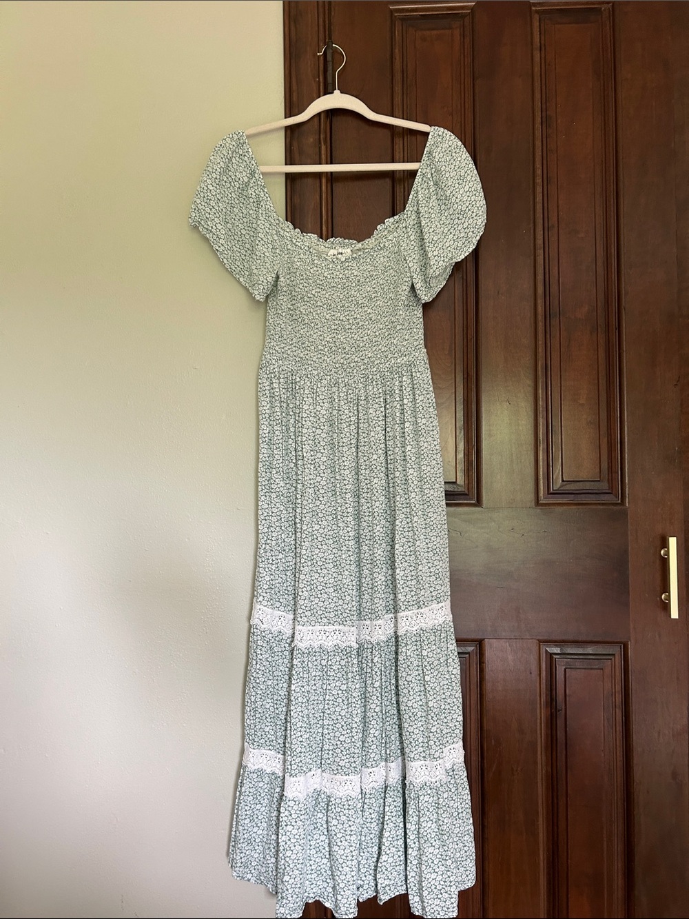 IN LOOM Smocked Puff-Sleeve Maxi Dress in Sage Floral